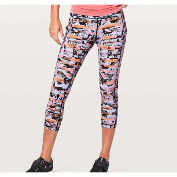 Lululemon Speed Up Crop Leggings Patterned Size 6 - Picture 1 of 8